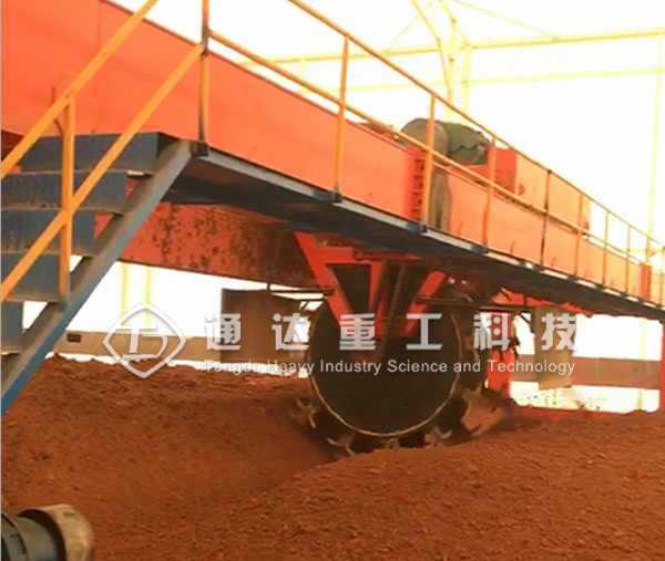 大型牛羊豬糞翻拋發酵設備廠家哪家好 大型牛羊豬糞翻拋發酵設備廠家哪家好